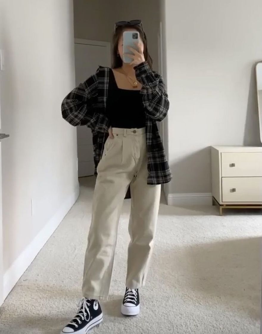Social Outfit girl😍