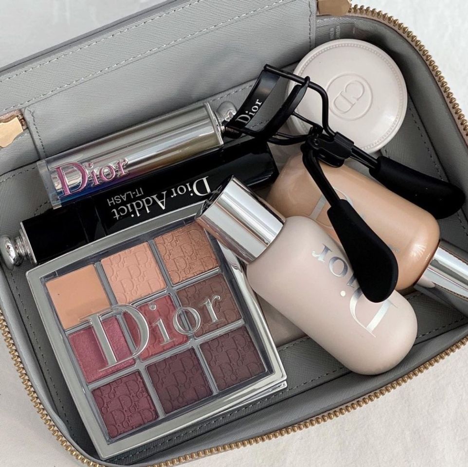 Moda DIOR MAKEUP. 