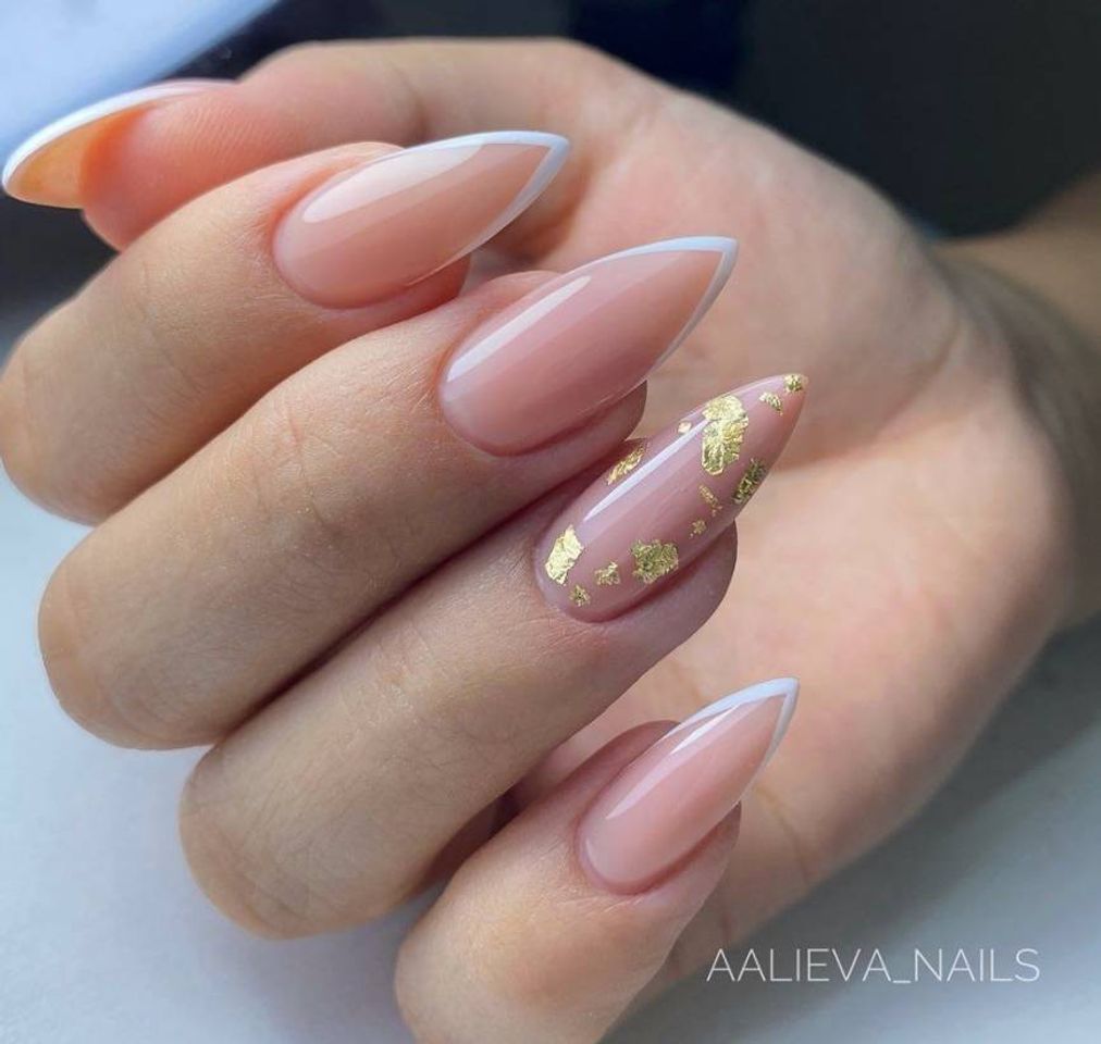 Moda Nails 