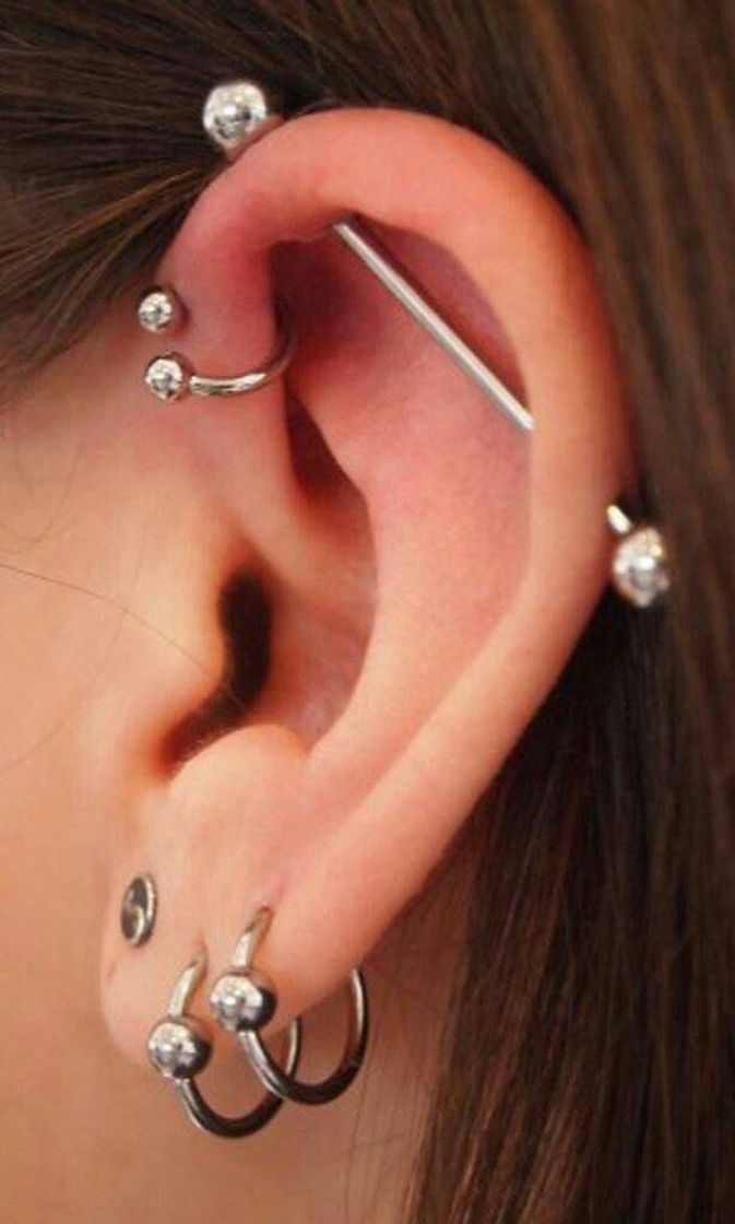 Moda Piercing na orelha👂