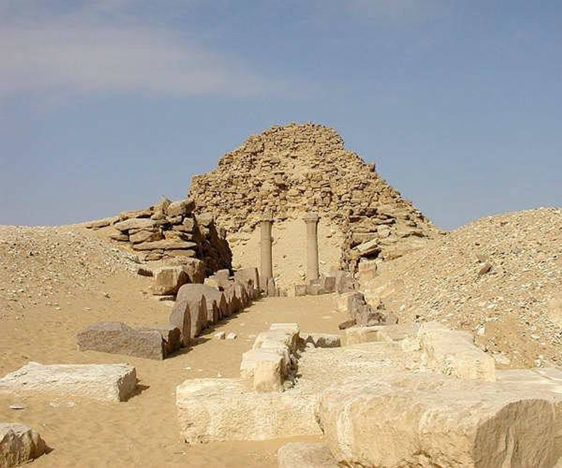 Places Pyramid of Neferirkare