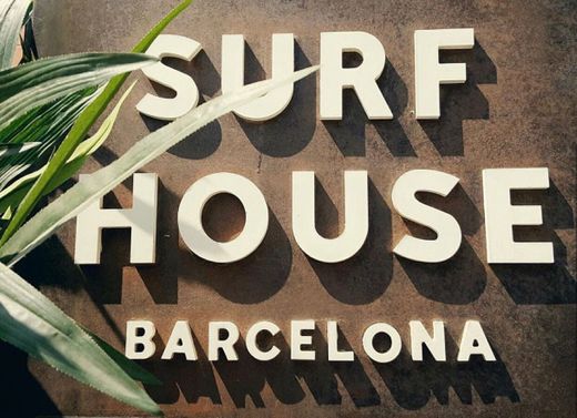 Surf House Barcelona 
