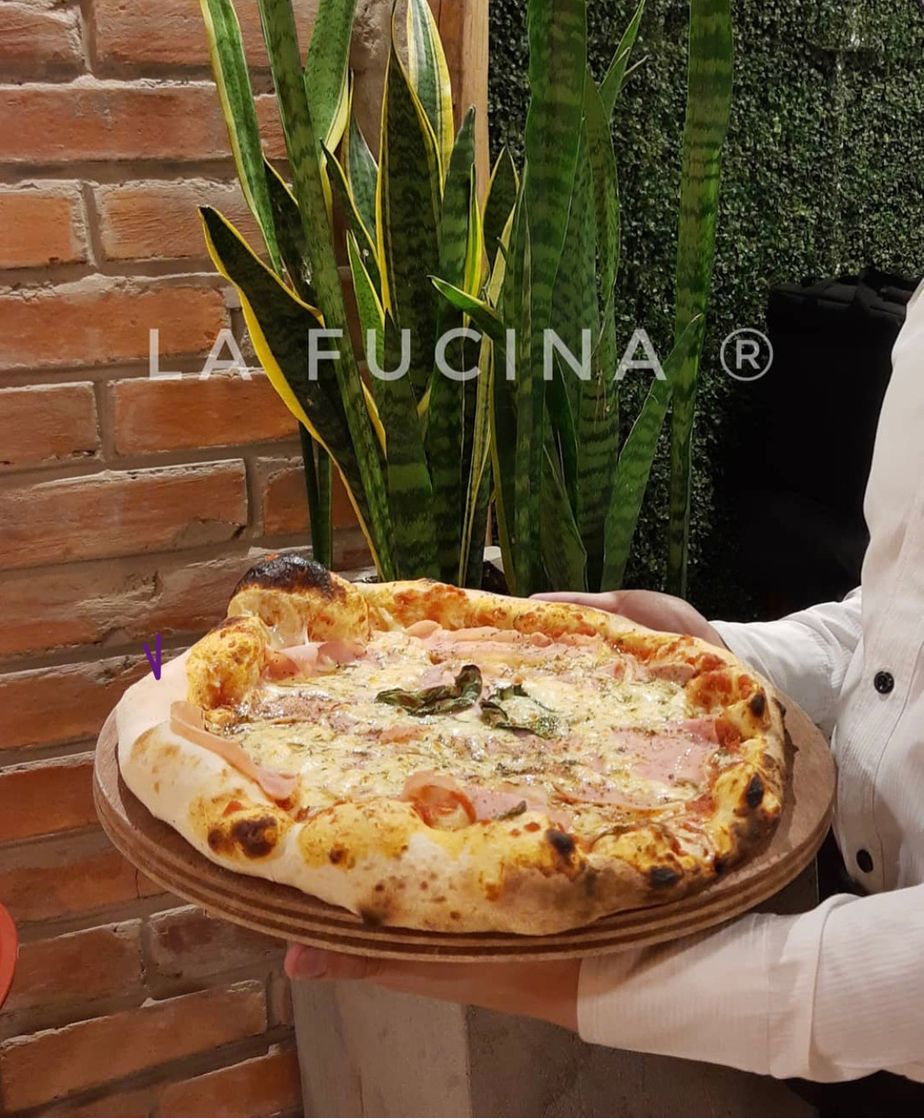 Restaurants La Fucina Pizzería 