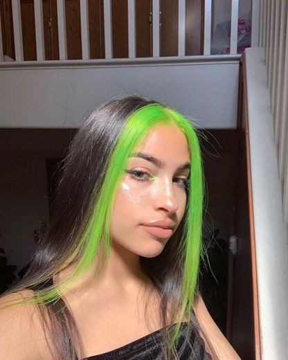 Hair green