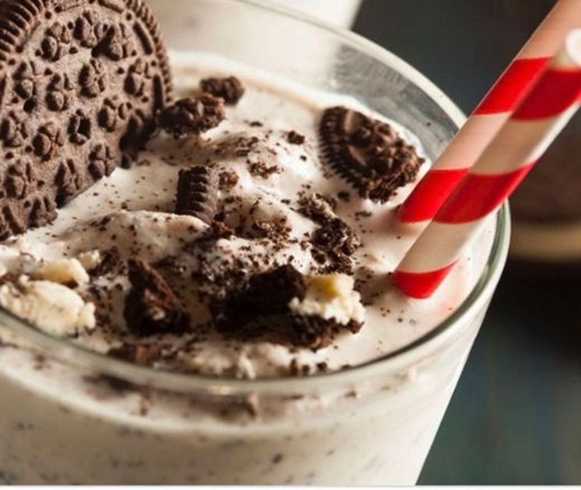 Product milk shake oreo