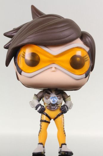 Pop figure Tracer