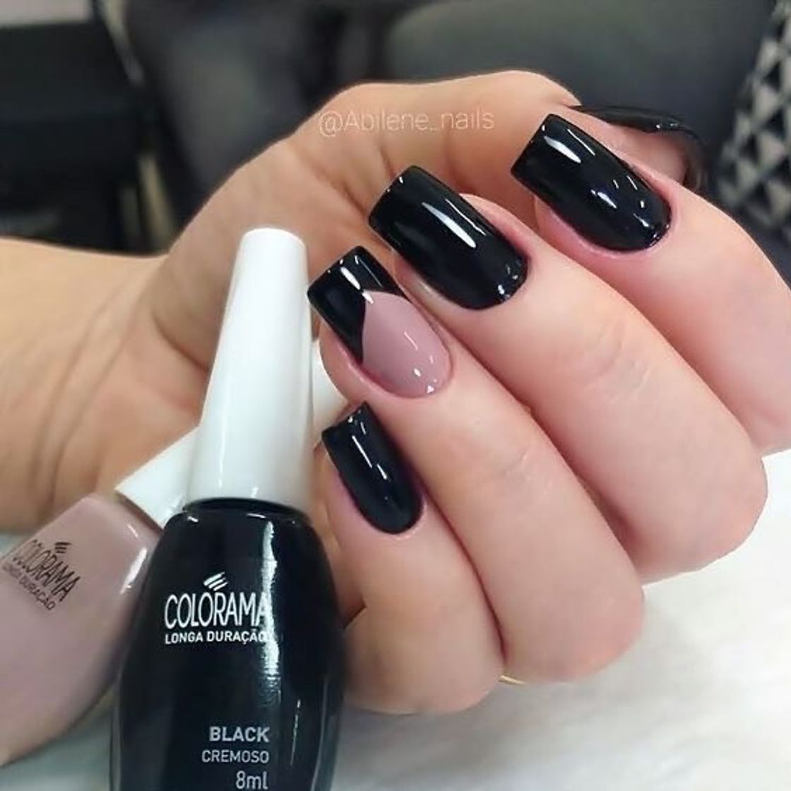 Moda Nail Black