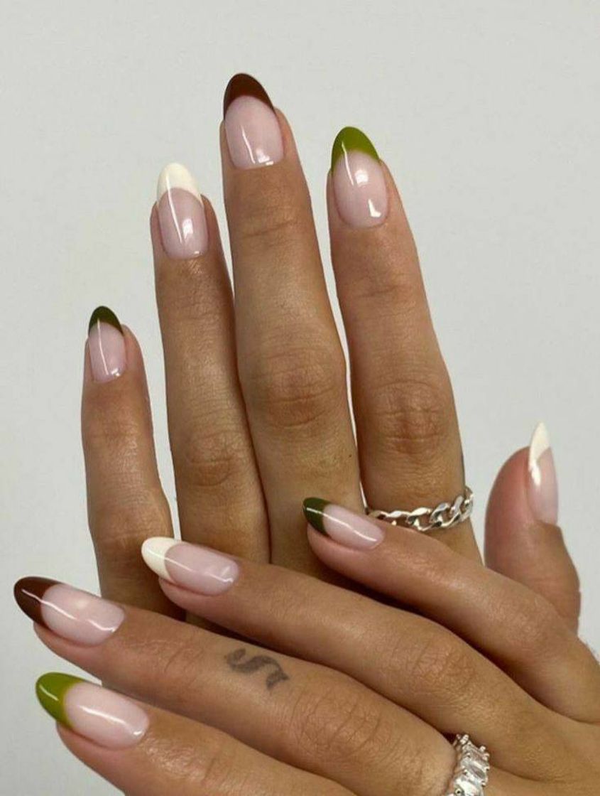 Moda Nails