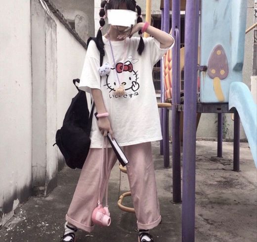Camiseta Feminina Fofa Estampa Hello Kitty Com Mangas Curtas