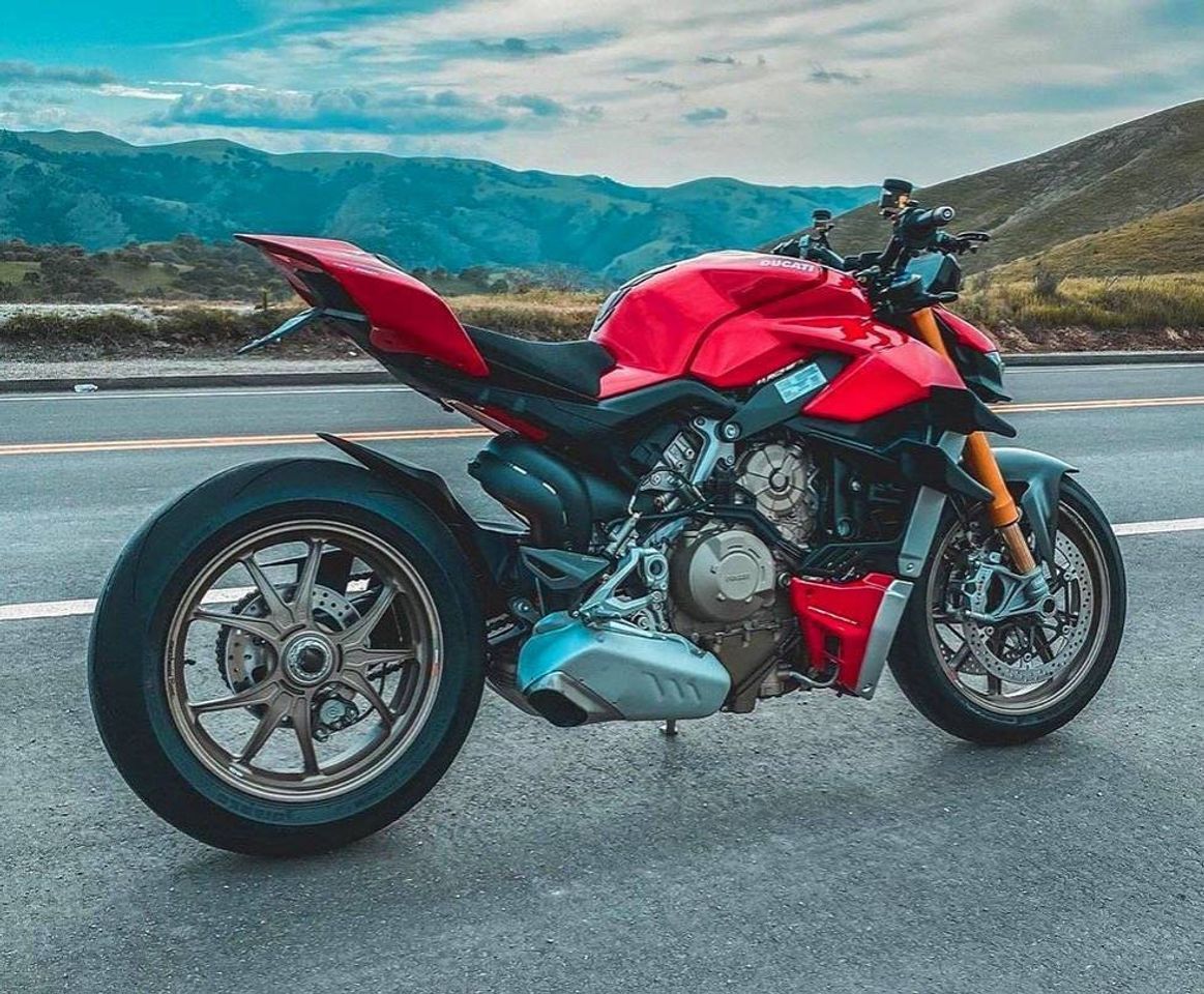 Moda Ducati StreetFighter V4