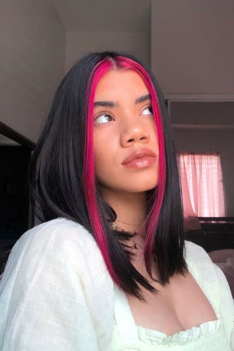 Fashion Cabelo com mechas rosa