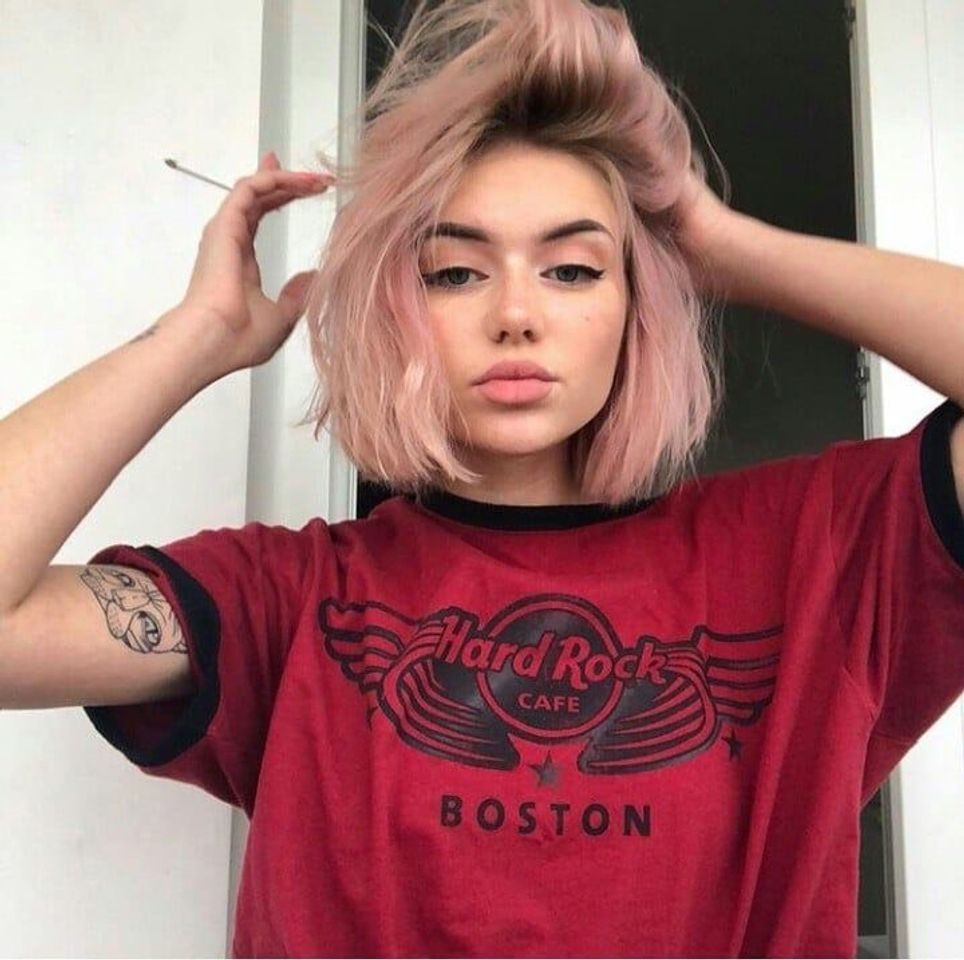 Moda Cabelo curto rosa claro 