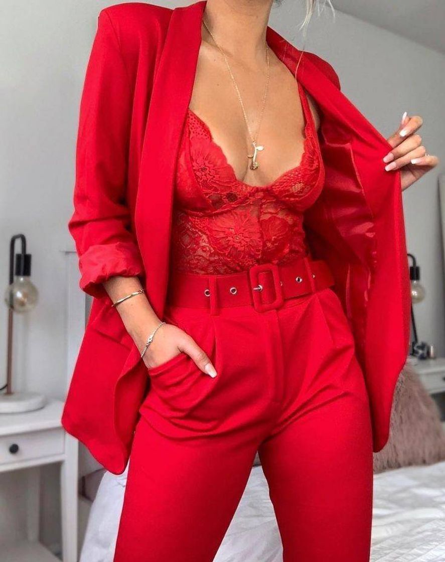 Moda All red