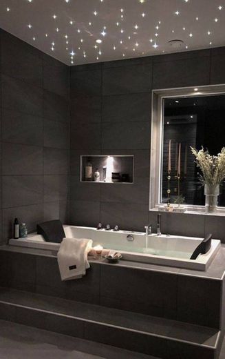 Banheiro luxo minimalista