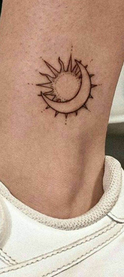 Fashion Tatuagem sol e lua 