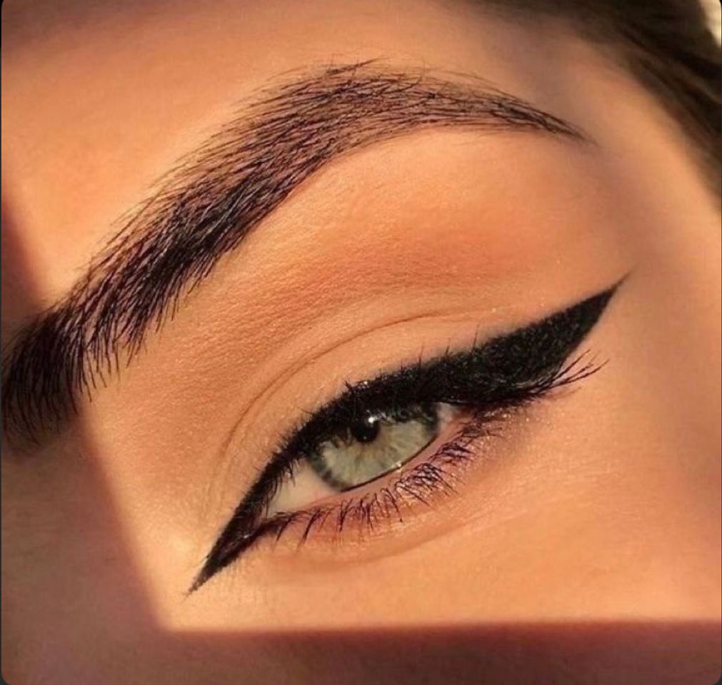 Fashion eyeliner