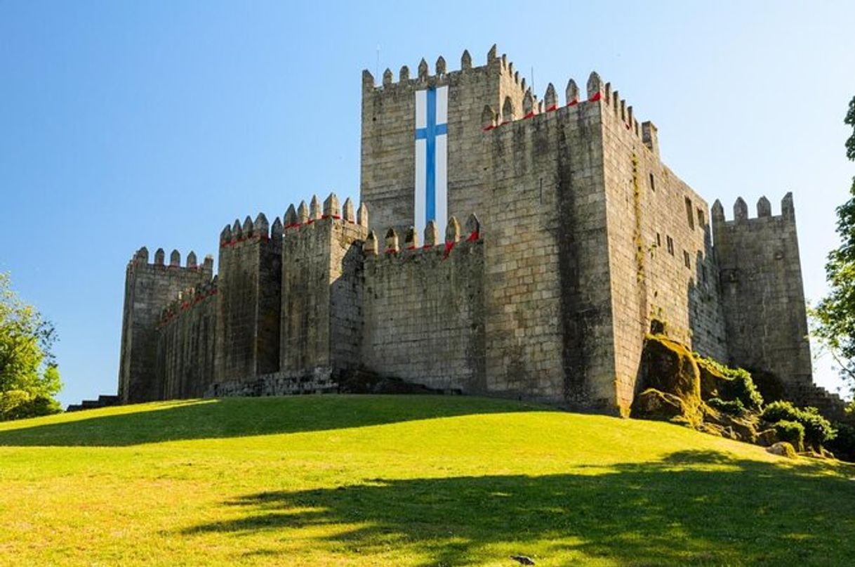 Place Guimarães Castle