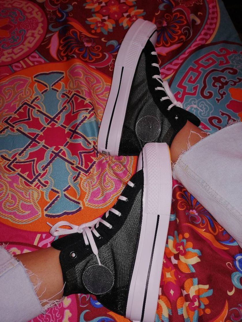 Moda Converse malla negra