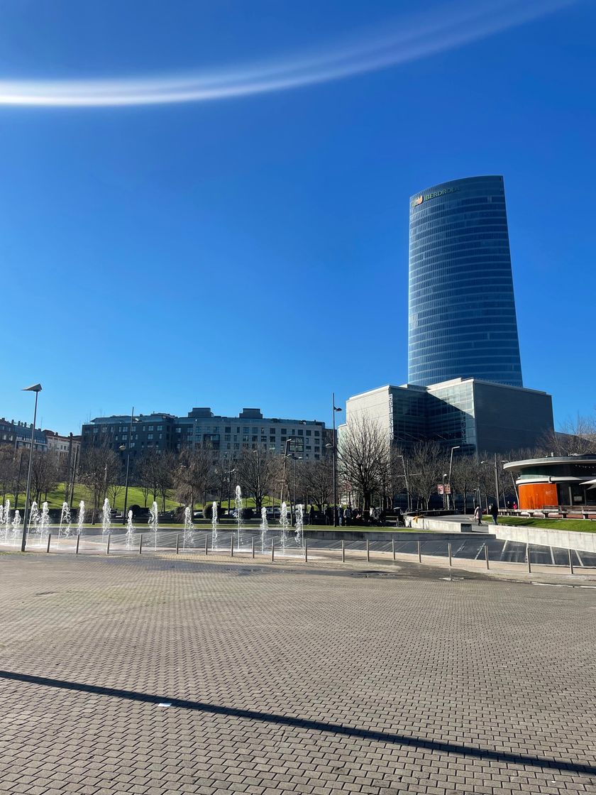 Avenida Abandoibarra