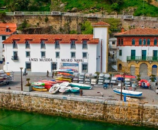 Euskal Itsas Museoa-Museo Marítimo Vasco