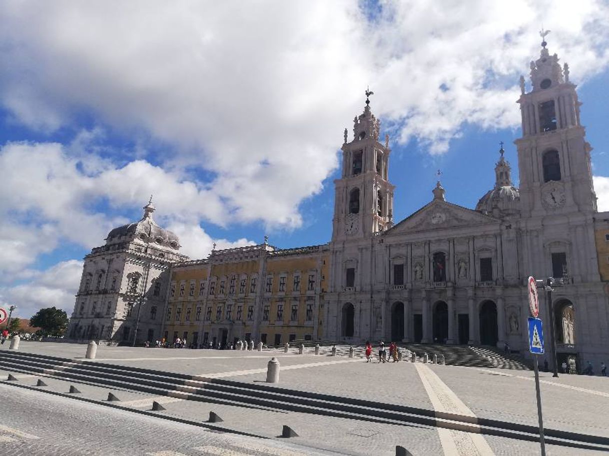 Place Mafra National Palace