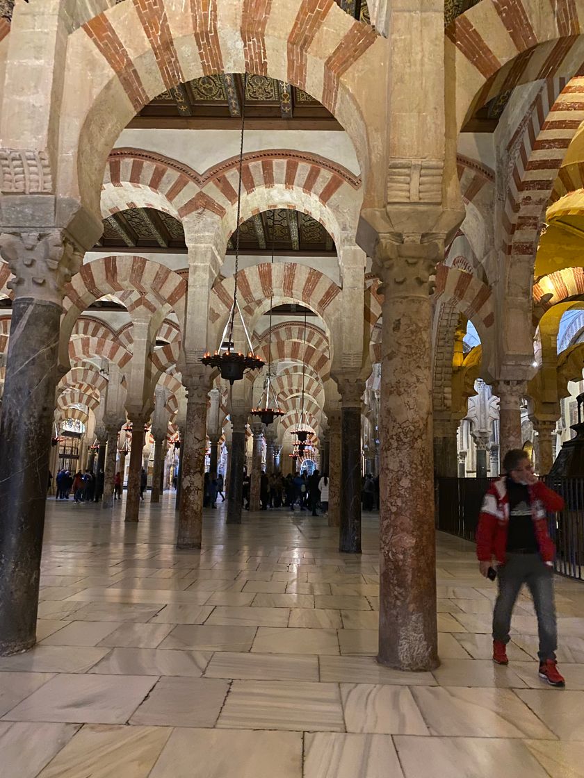 Lugar Mezquita-Catedral de Córdoba