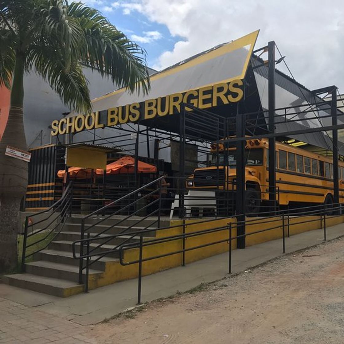 Restaurantes School Bus Burgers