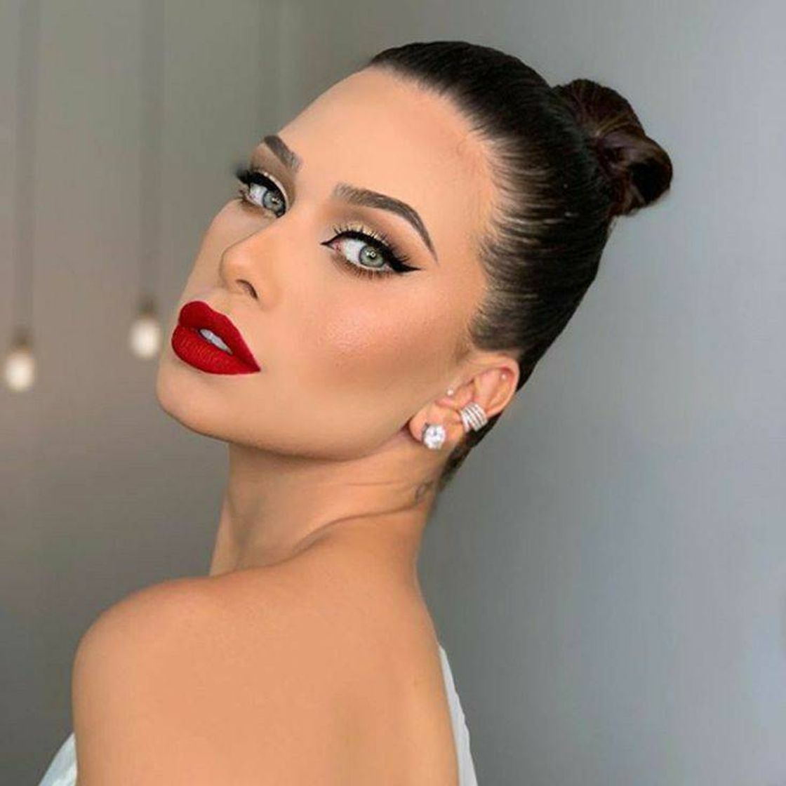 Moda Batom vermelho linha Bruna Tavares💄