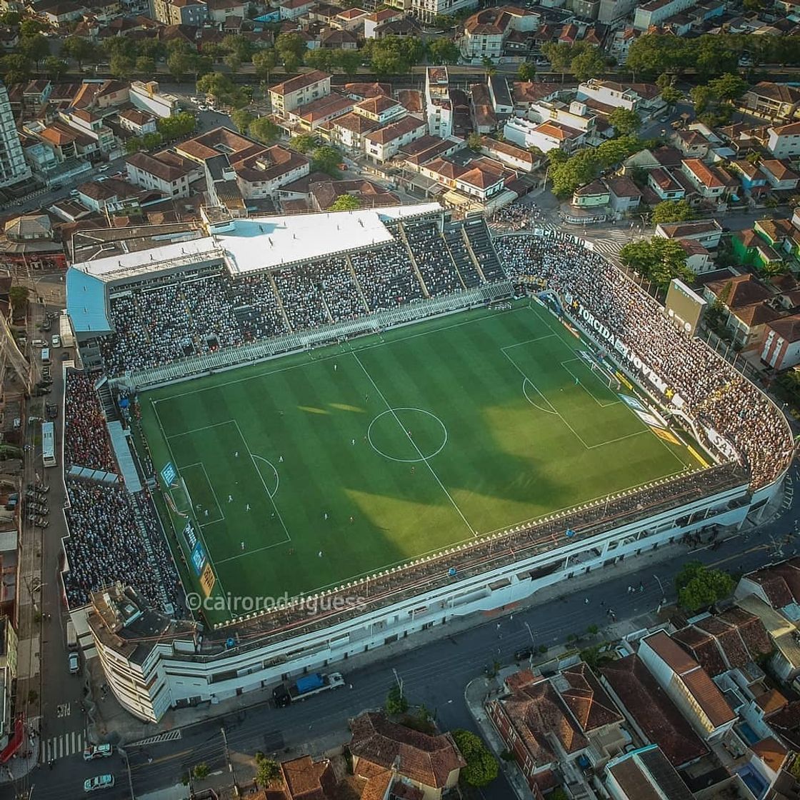 Place Estádio Urbano Caldeira ( vila belmiro )