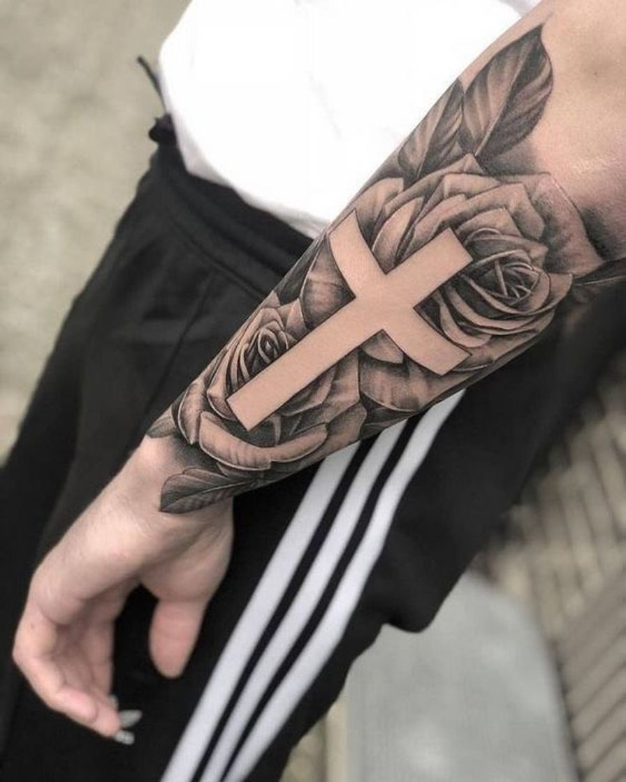 Fashion Tatto cruz e flores ✝️