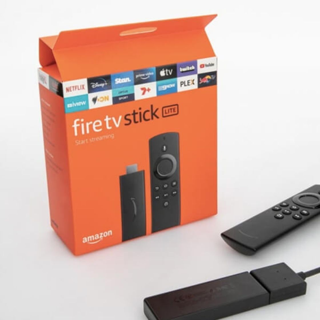 Electrónica Amazon Fire TV Stick con mando por voz Alexa