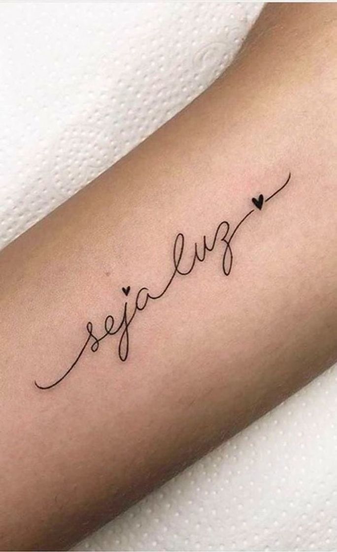 Fashion Tatuagem delicada de frase!💓