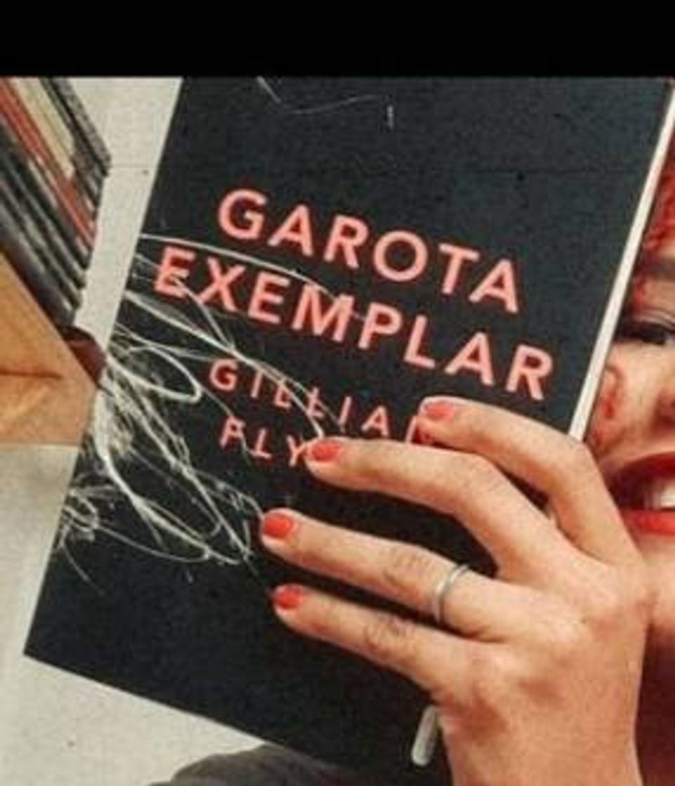 Libro Garota Exemplar