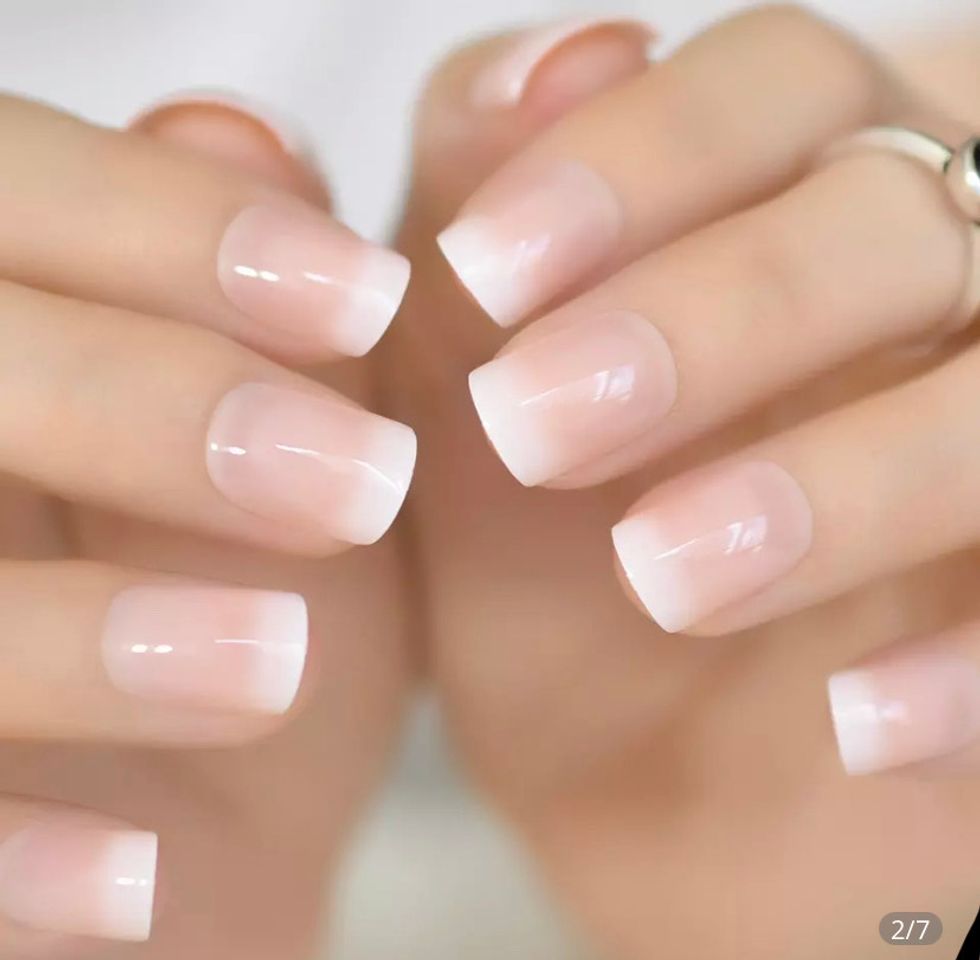 Moda Unhas curtas degradê