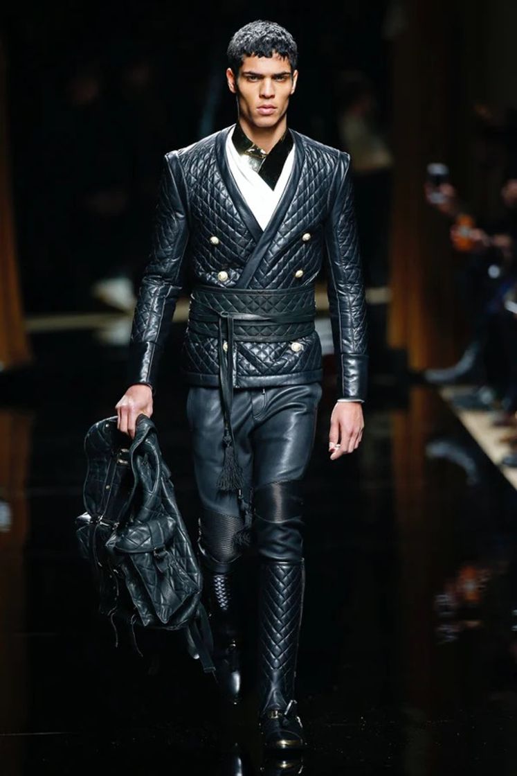 Social Balmain Outfit 12