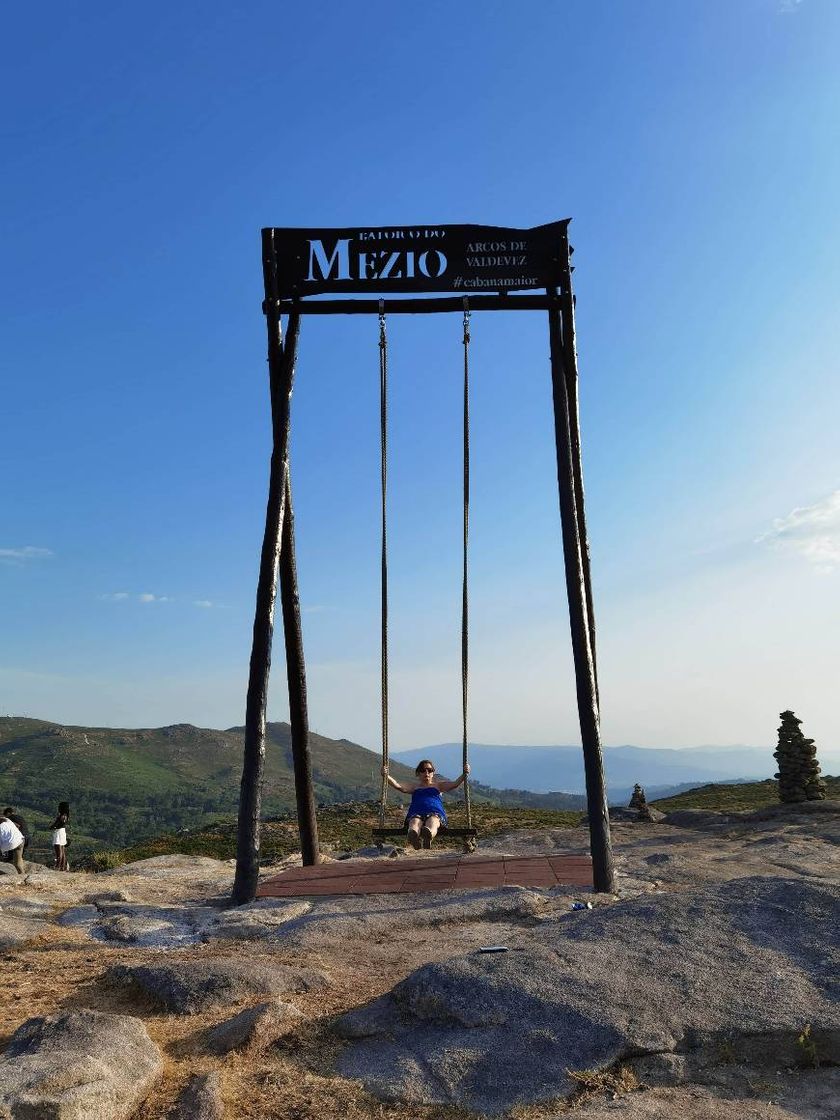 Moda O maior baloiço de Portugal inaugurou às portas do Gerês