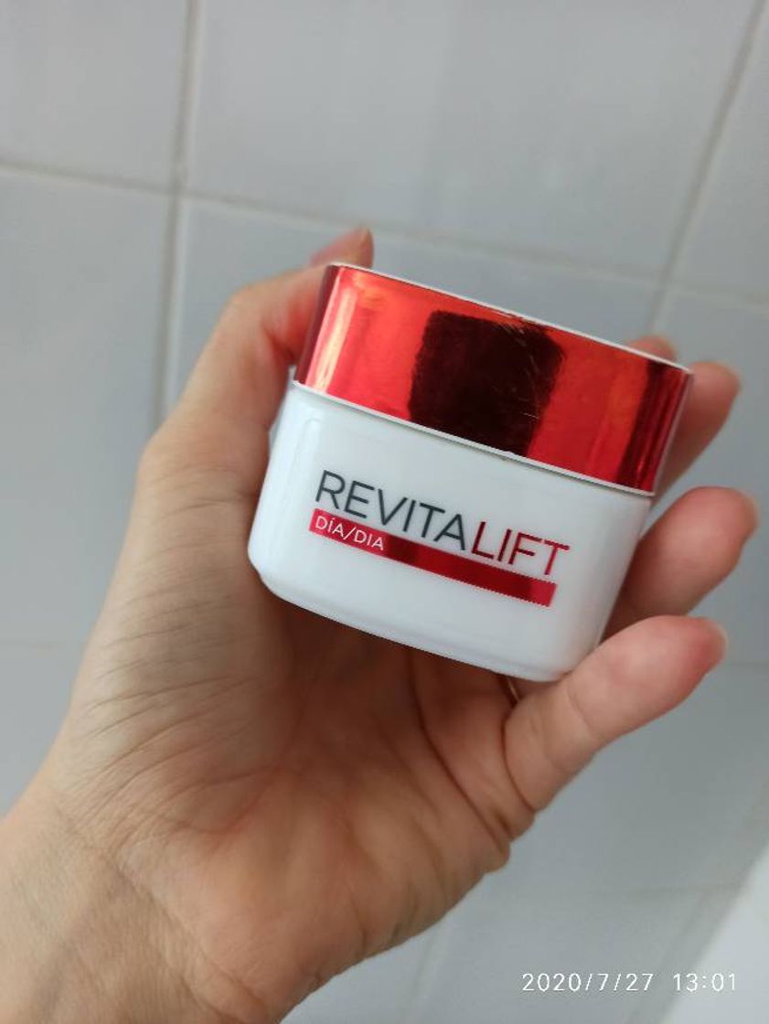 Social L'oreal - Revitalift dé­a
