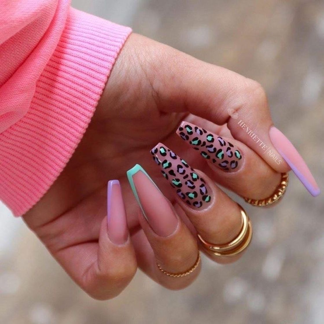 Moda Unha de oncinha rosa🐆💗