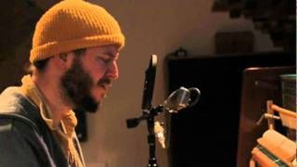 Canción Bon Iver - I Can't Make You Love Me / cover 