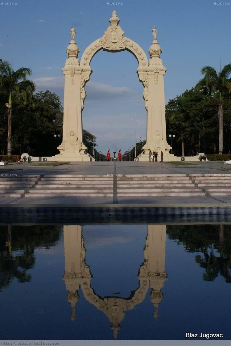 Place Arch of Triumph of Carabobo