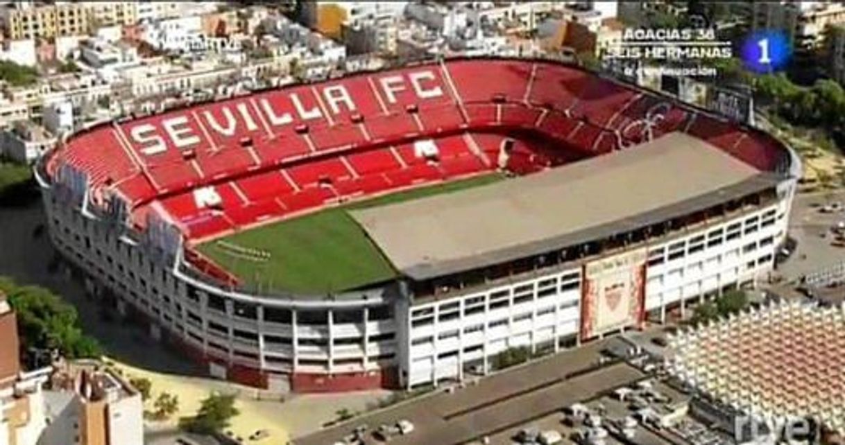 Place Ramon Sanchez-Pizjuan Stadium