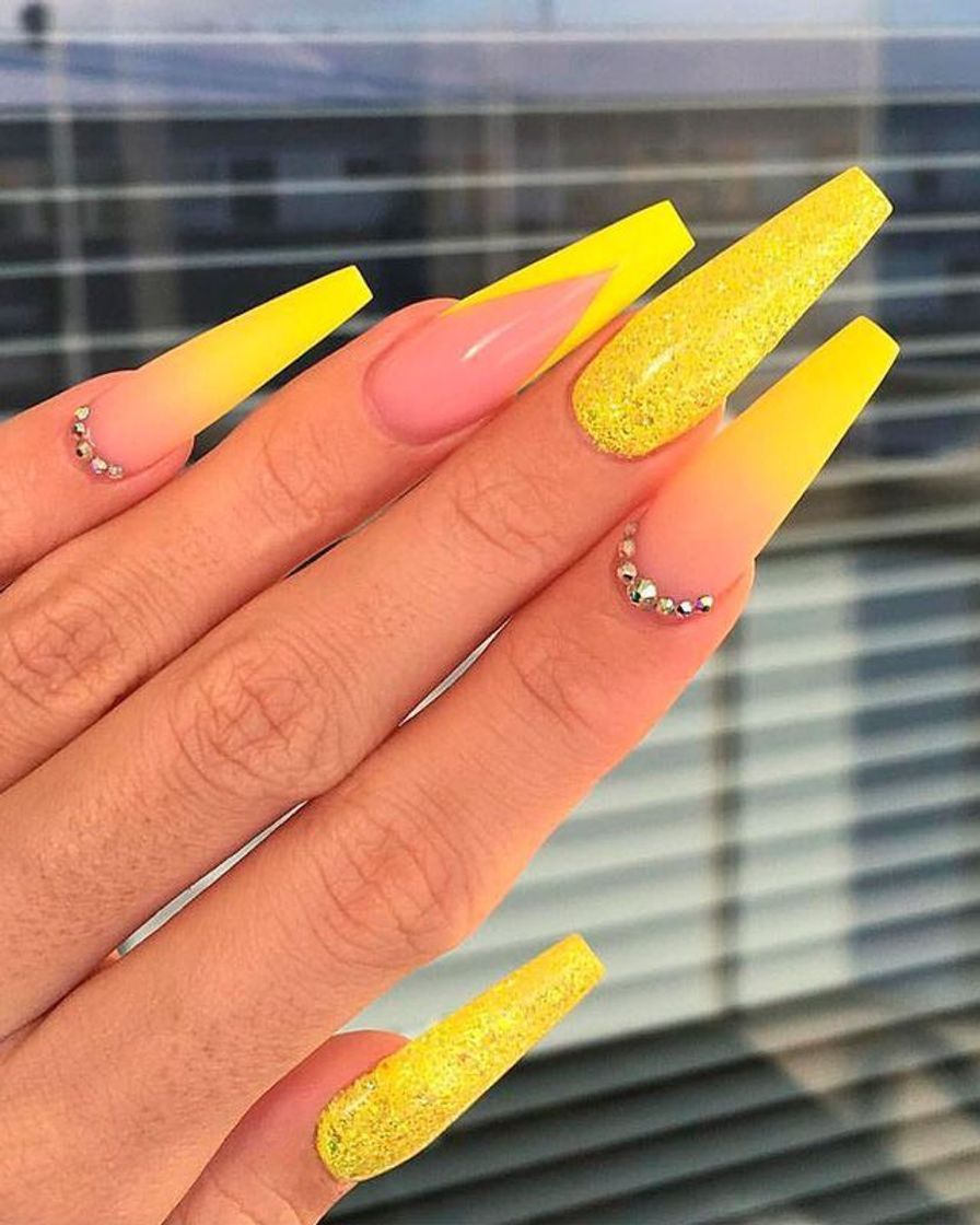 Moda Amarelinhas 💅🏽💛