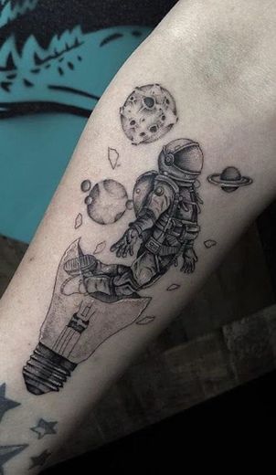 Tattoo astronauta 👩‍🚀 