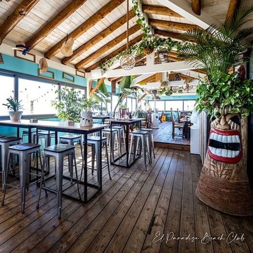 El Paradise Beach Club · Isla Canela