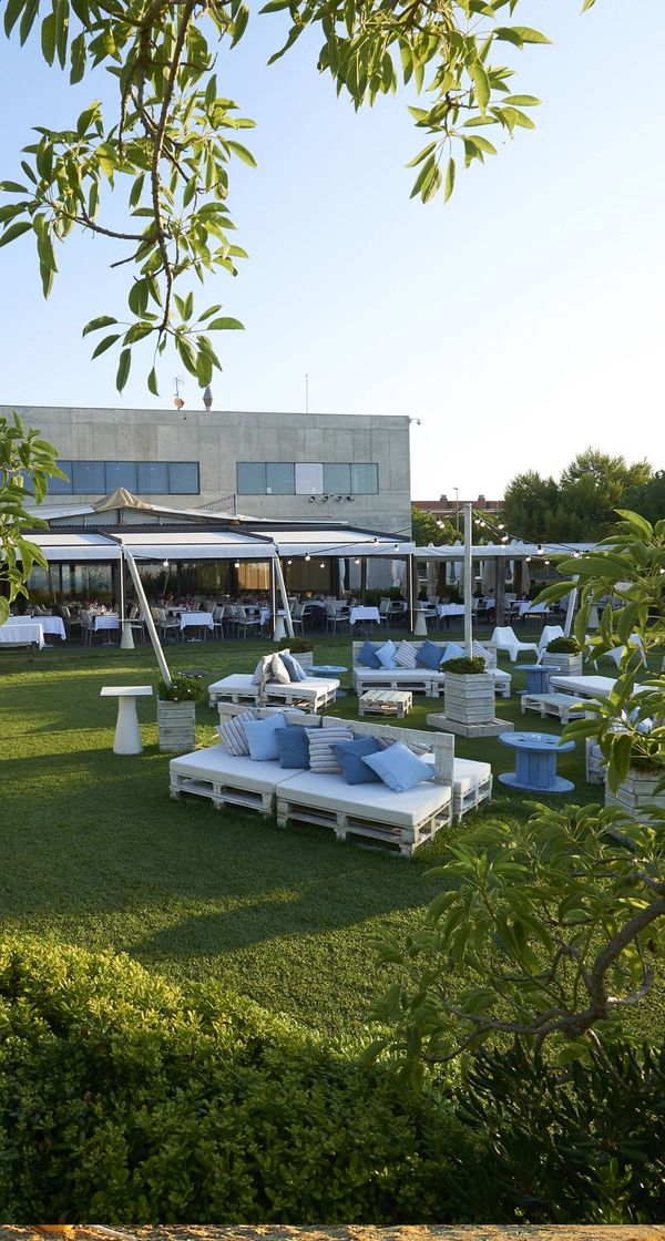 Restaurants Lancaster Beach Club