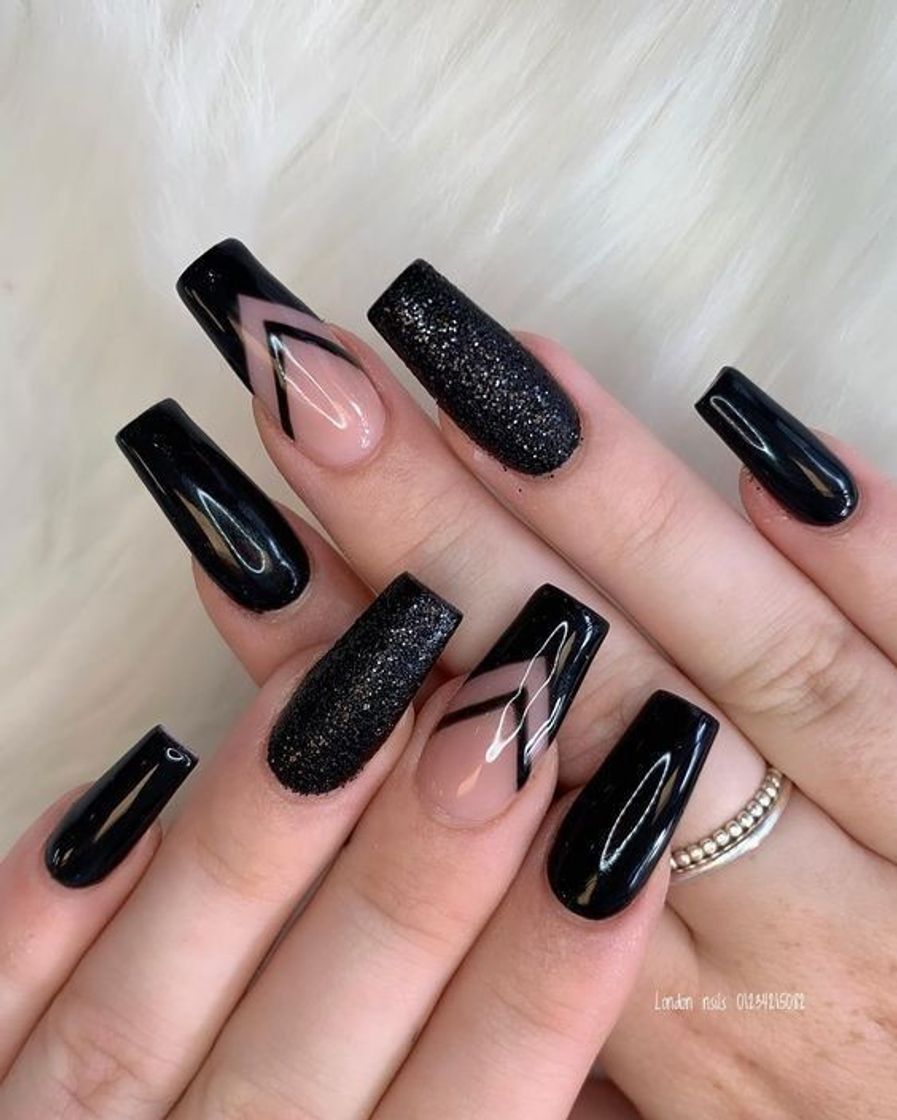 Fashion Unhas em gel Black and model! 