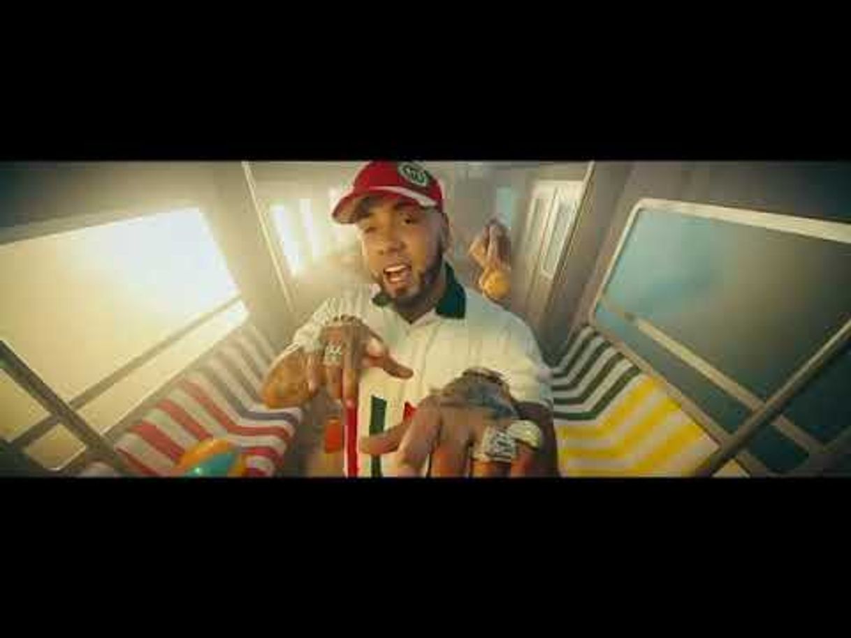 Fashion Anuel AA - Reggaetonera (Video Oficial) - YouTube