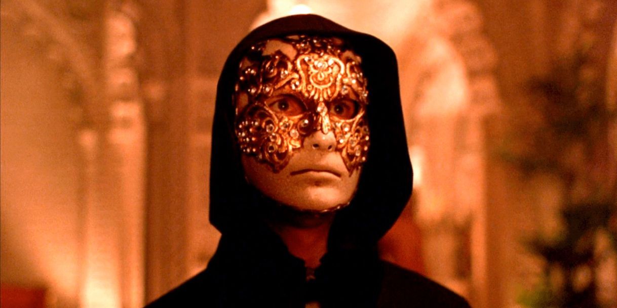 Película Eyes Wide Shut (Ojos bien cerrados)