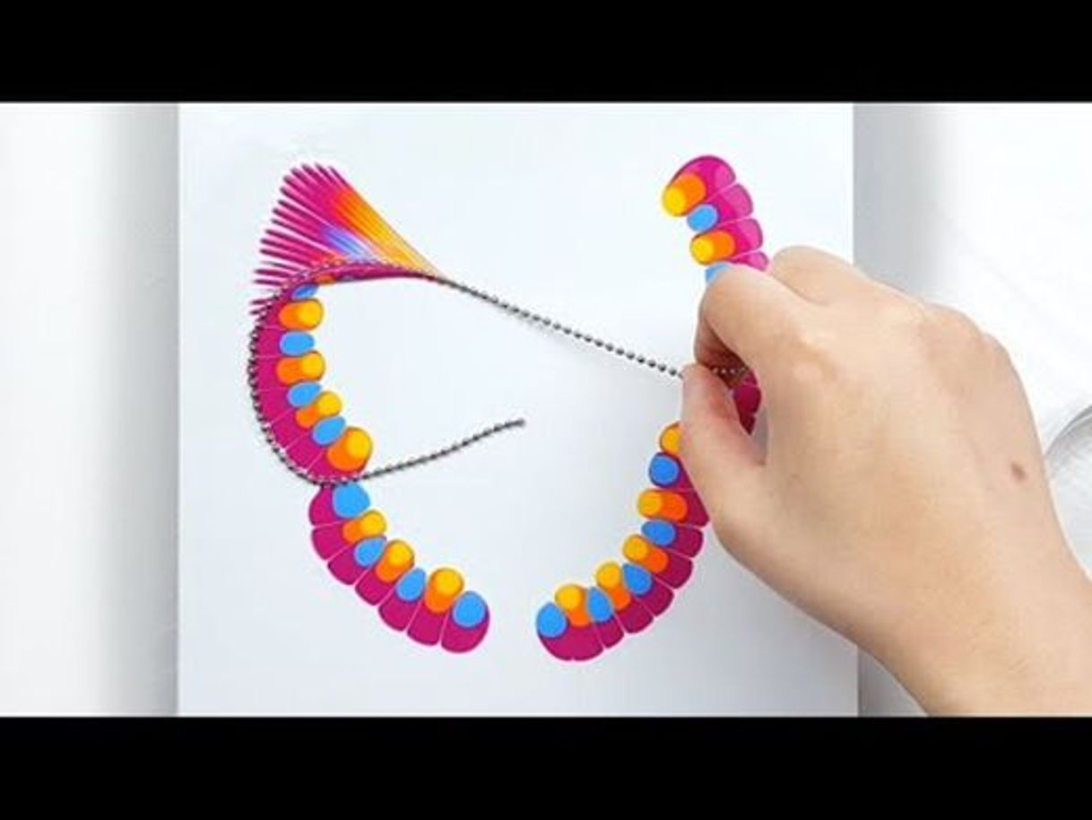 Social (282) Chain pull technique _ New style butterfly _ Fluid Acrylic ...