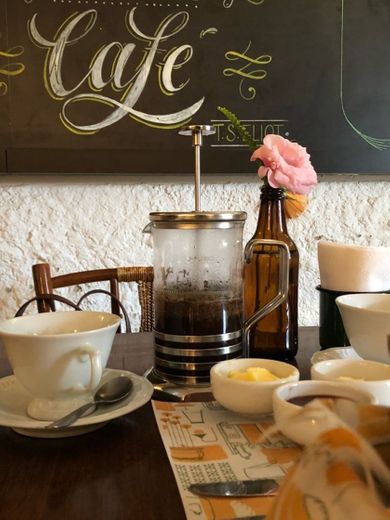 Ernesto Café/Bar